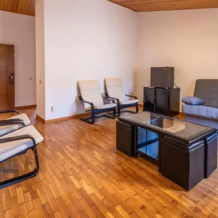 Can Casadevall Casa Rural A Los Pies De Los Pirineos Dom wakacyjny *